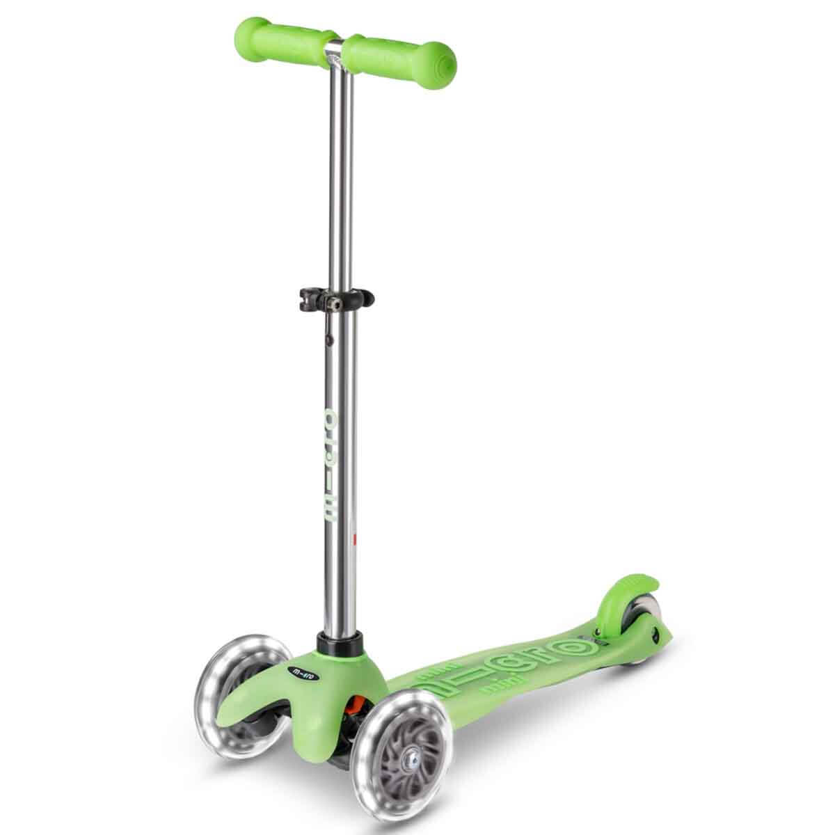 undefined - 13156_Micro_Mini_Deluxe_3_Tekerlekli_Isikli_Yesil_Scoote.jpg