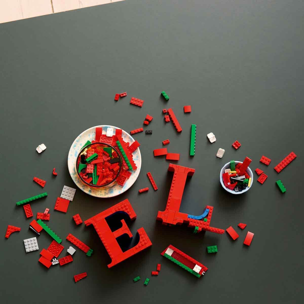 undefined - 14e0d_LEGO_Art_LOVE_31214.jpg