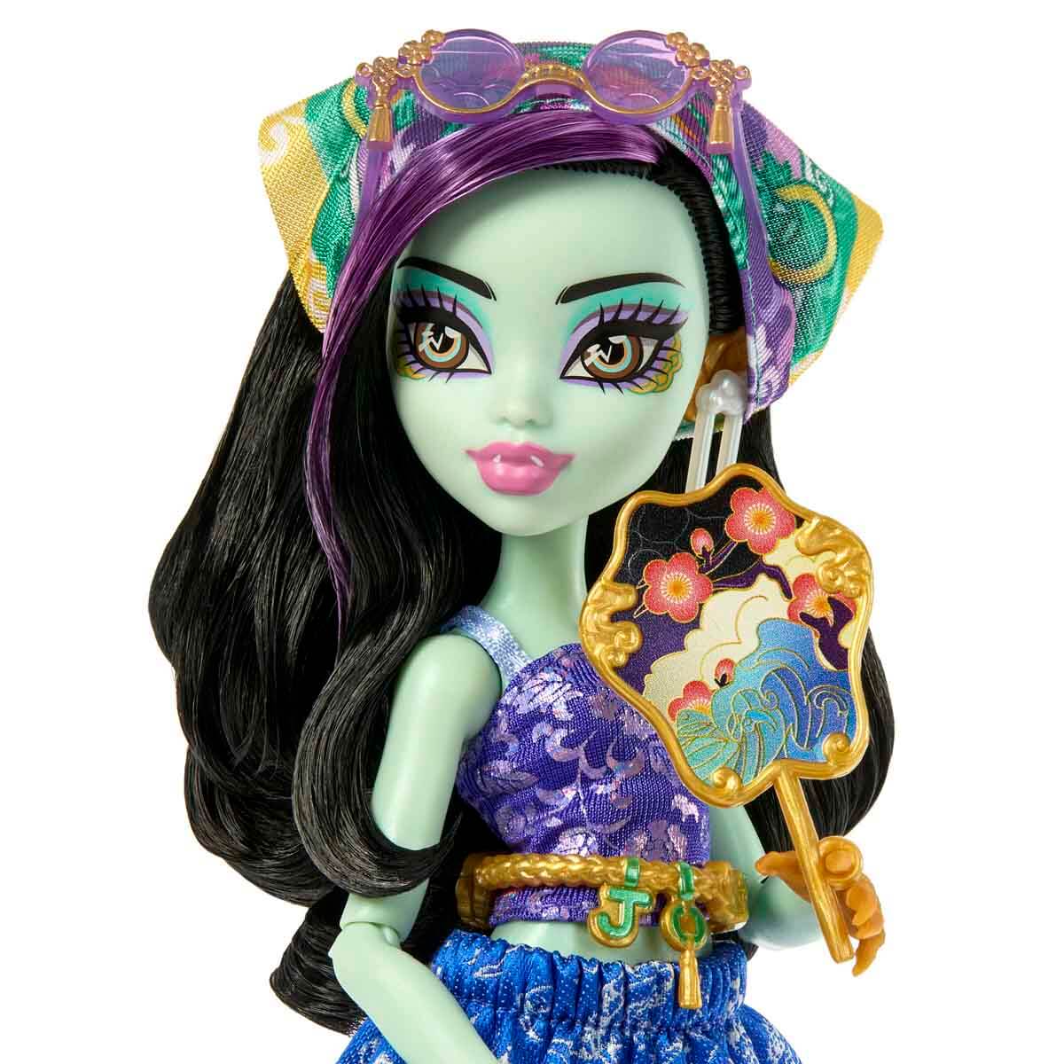 undefined - 160b0_Monster_High_Gizemli_Arkadaslar_Tatil_Bebegi_JDR49.jpg