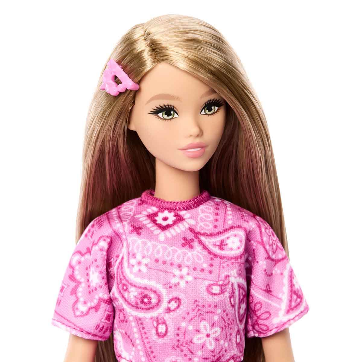 undefined - 1696c_Barbie_Fashionistas_Parti_Bebegi_JJN62.jpg