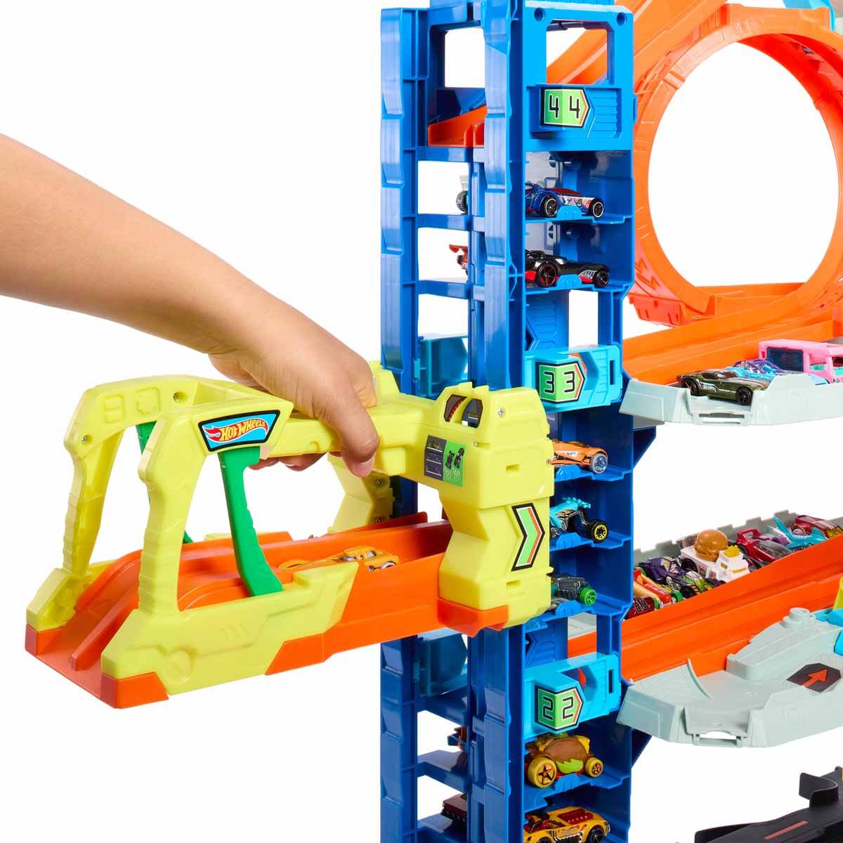 undefined - 18637_Hot_Wheels_Sehri_Yeni_Ultimate_Garaj_Oyun_Seti_HKX.jpg