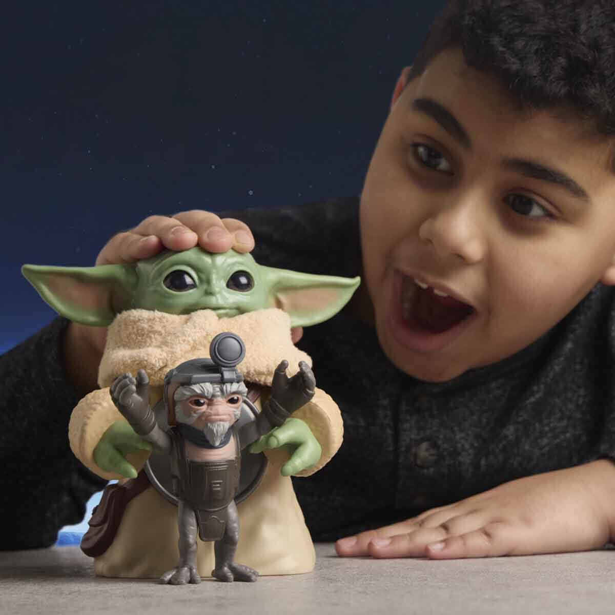 undefined - 1b88b_Sesli_Star_Wars_Huggin_Grogu_Figur.jpg