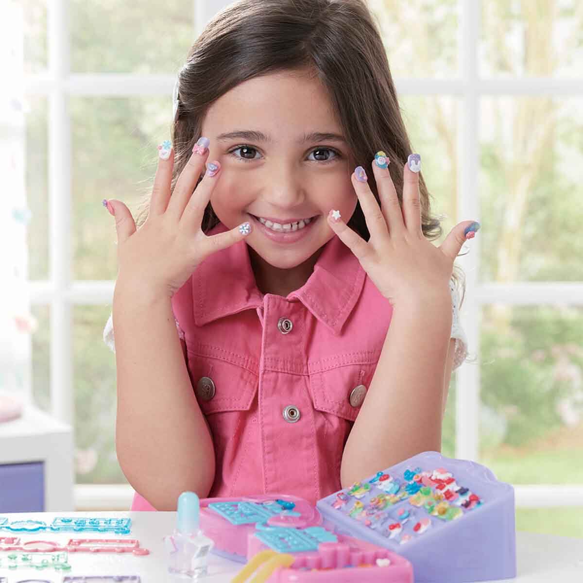 undefined - 1c929_Aquabeads_Tasarla_ve_Sergile_Tirnak_Atolyesi_.jpg