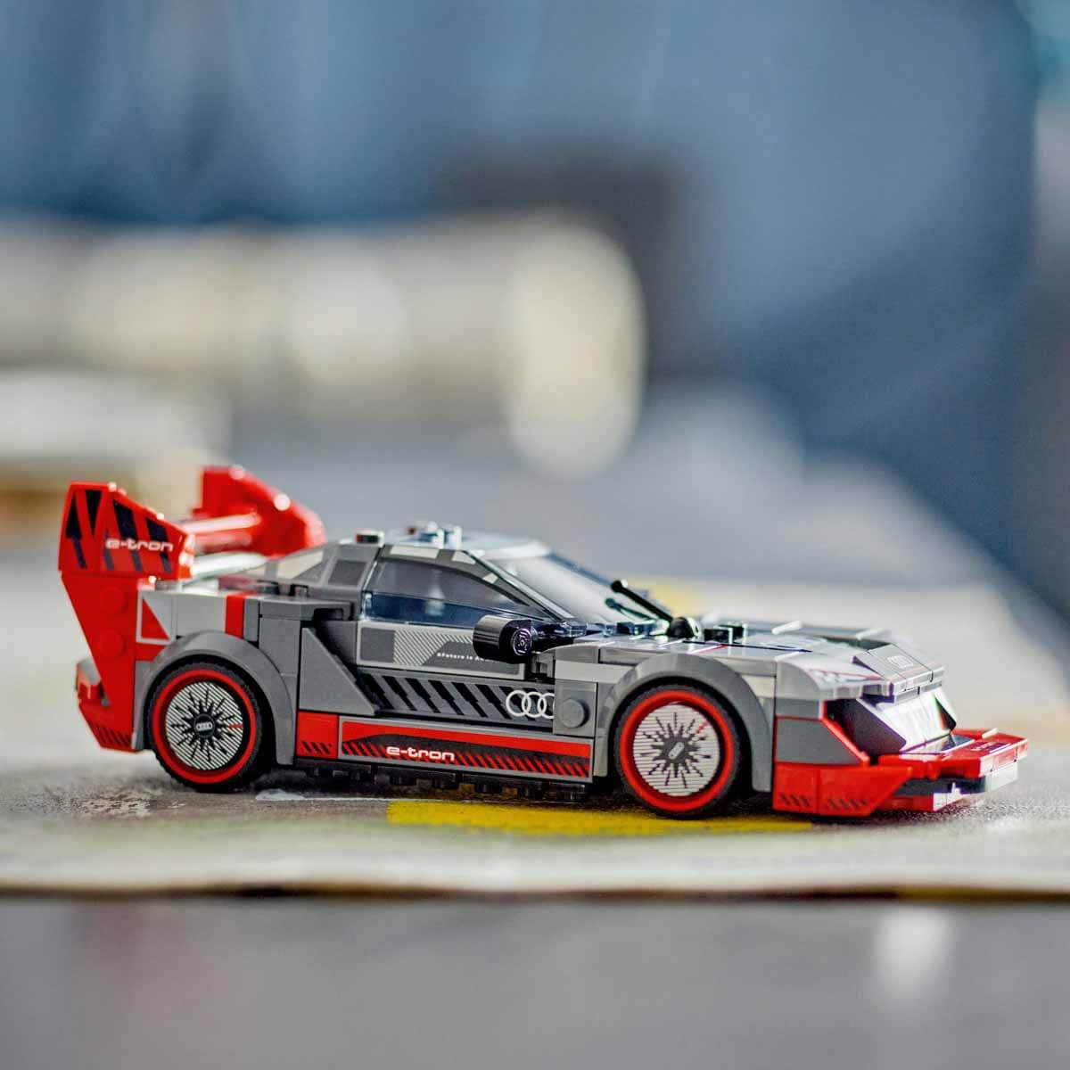undefined - 1d92c_LEGO_Speed_Champions_Audi_S1_etron_quattro_Yaris_A.jpg
