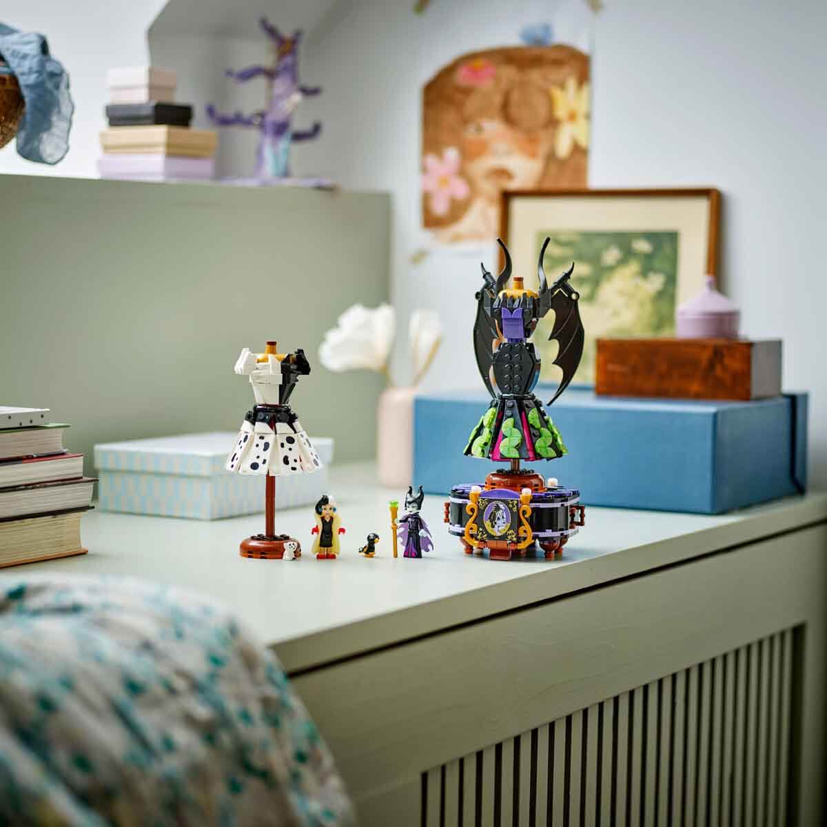 undefined - 1f0fa_LEGO_Disney_Kotuleri_Malefizin_ve_Cruella_De_Vilin.jpg