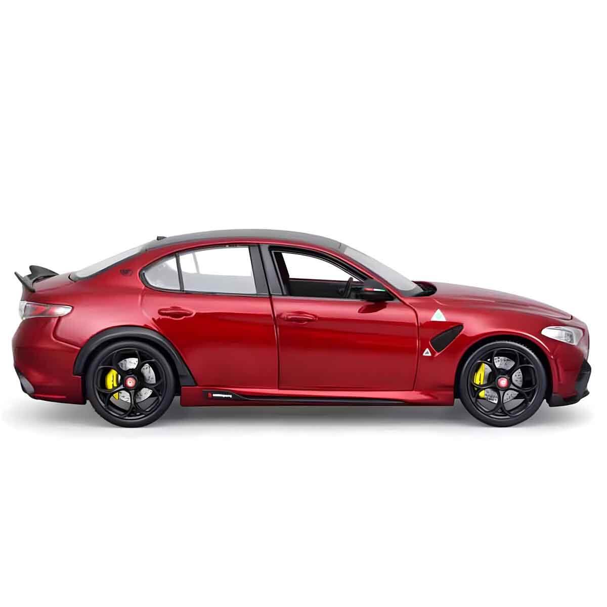 undefined - 207d8_1_18_Alfa_Romeo_Giulia_GTAm_Model_Araba.jpg