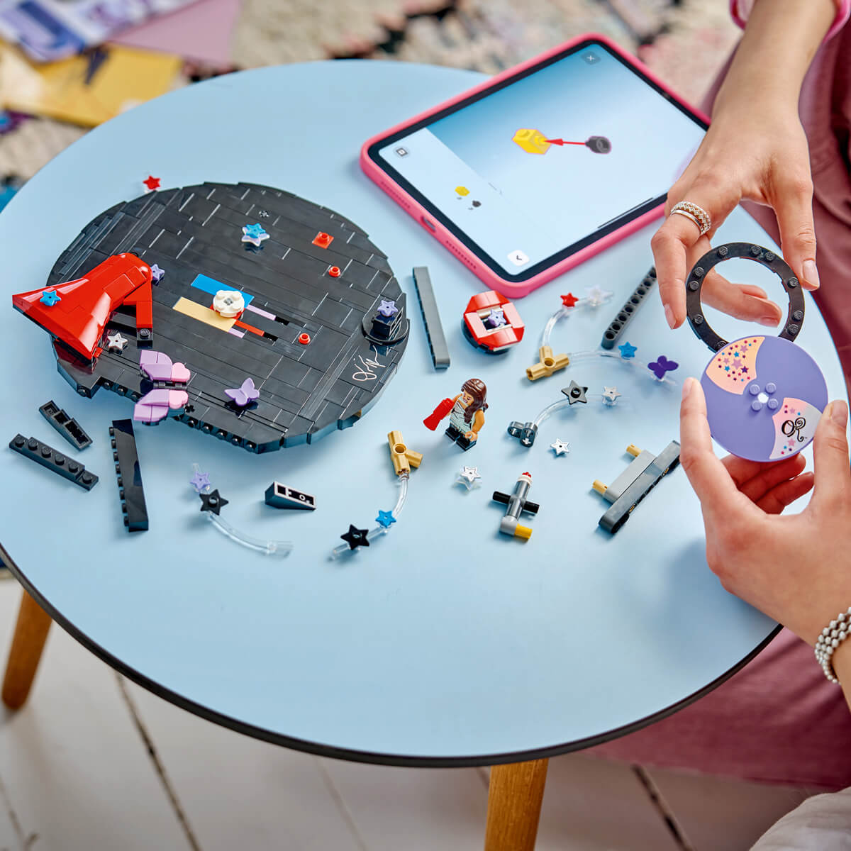 undefined - 210ec_LEGO_Editions_Olivia_Rodrigo___nun_Plagi_43028.jpg