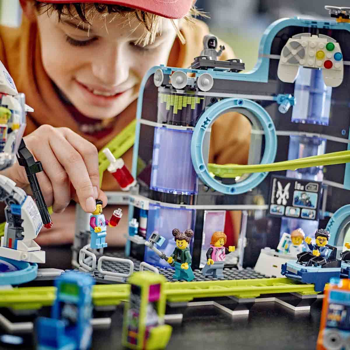 undefined - 2151f_LEGO_City_Robot_Dunyasi_Hiz_Treni_Parki_60421_.jpg