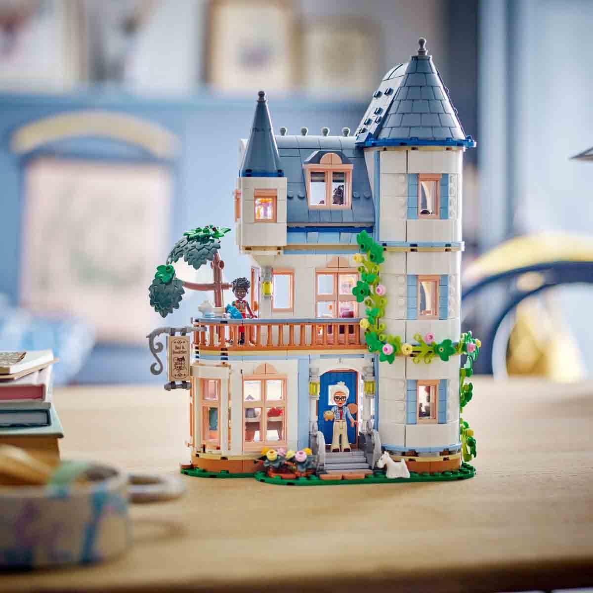 undefined - 24c15_LEGO_Friends_Kale_Pansiyon_42638.jpg