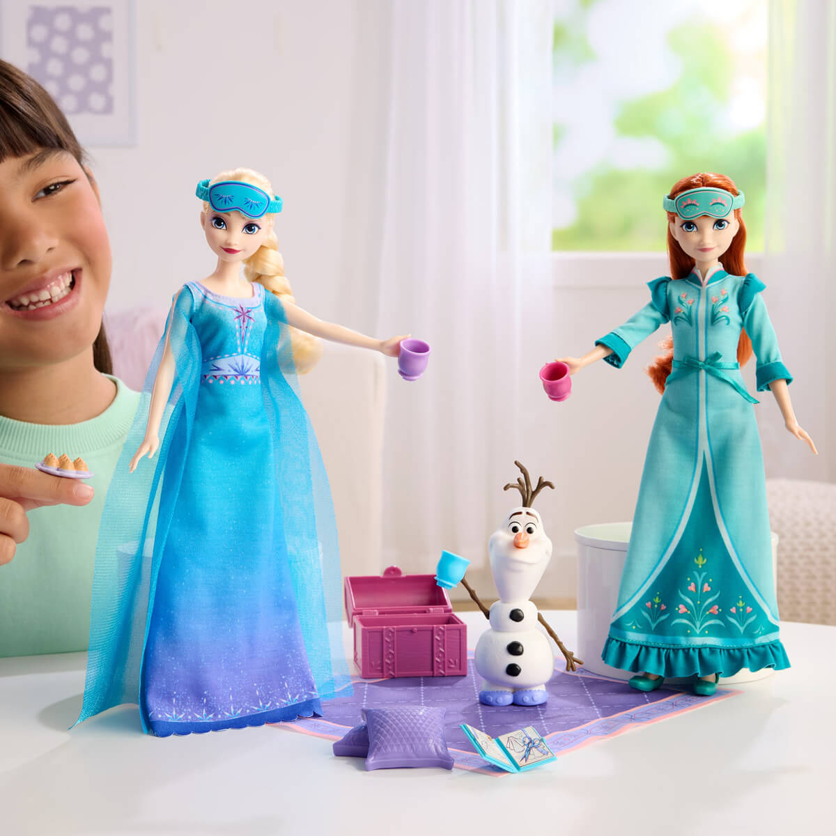 undefined - 26abc_Disney_Frozen_Karlar_Ulkesi_Elsa_ve_Anna_ile_Pijam.jpg