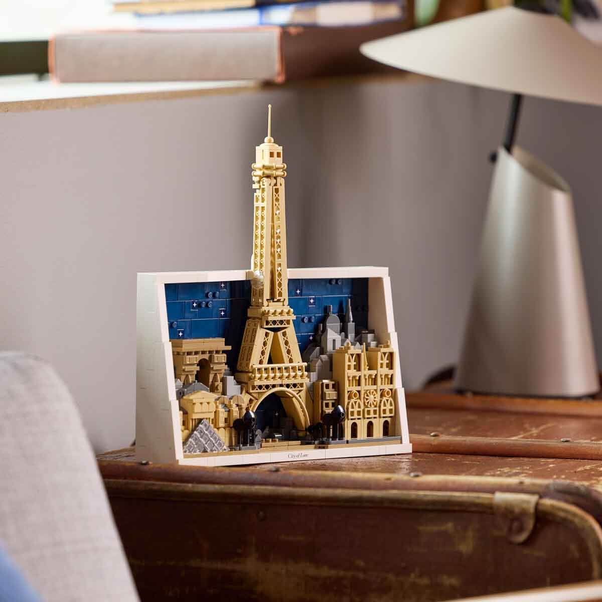 undefined - 28682_LEGO_Architecture_Paris__Asiklar_Sehri_21064_.jpg