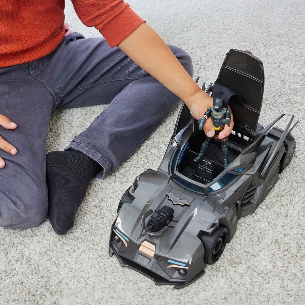 undefined - 29a08_DC_Comics_Batman_Crusader_Batmobile_Araci_ve_Figur.jpg