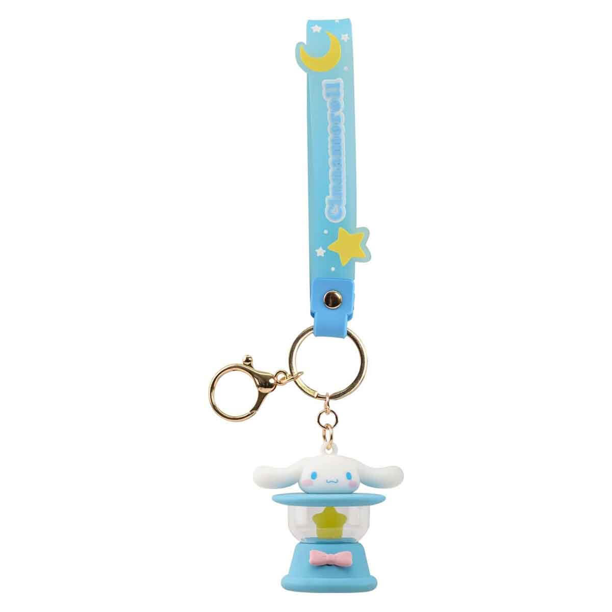 undefined - 2cc22_Isikli_Hello_Kitty_Camping_Lamba_Anahtarlik.jpg