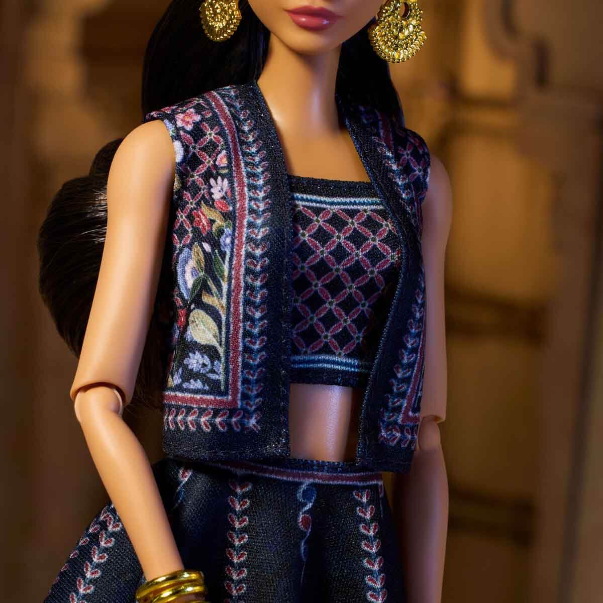 undefined - 2cd44_Barbie_Signature_Anita_Dongre_Diwali_Bebegi_HRM91.jpg