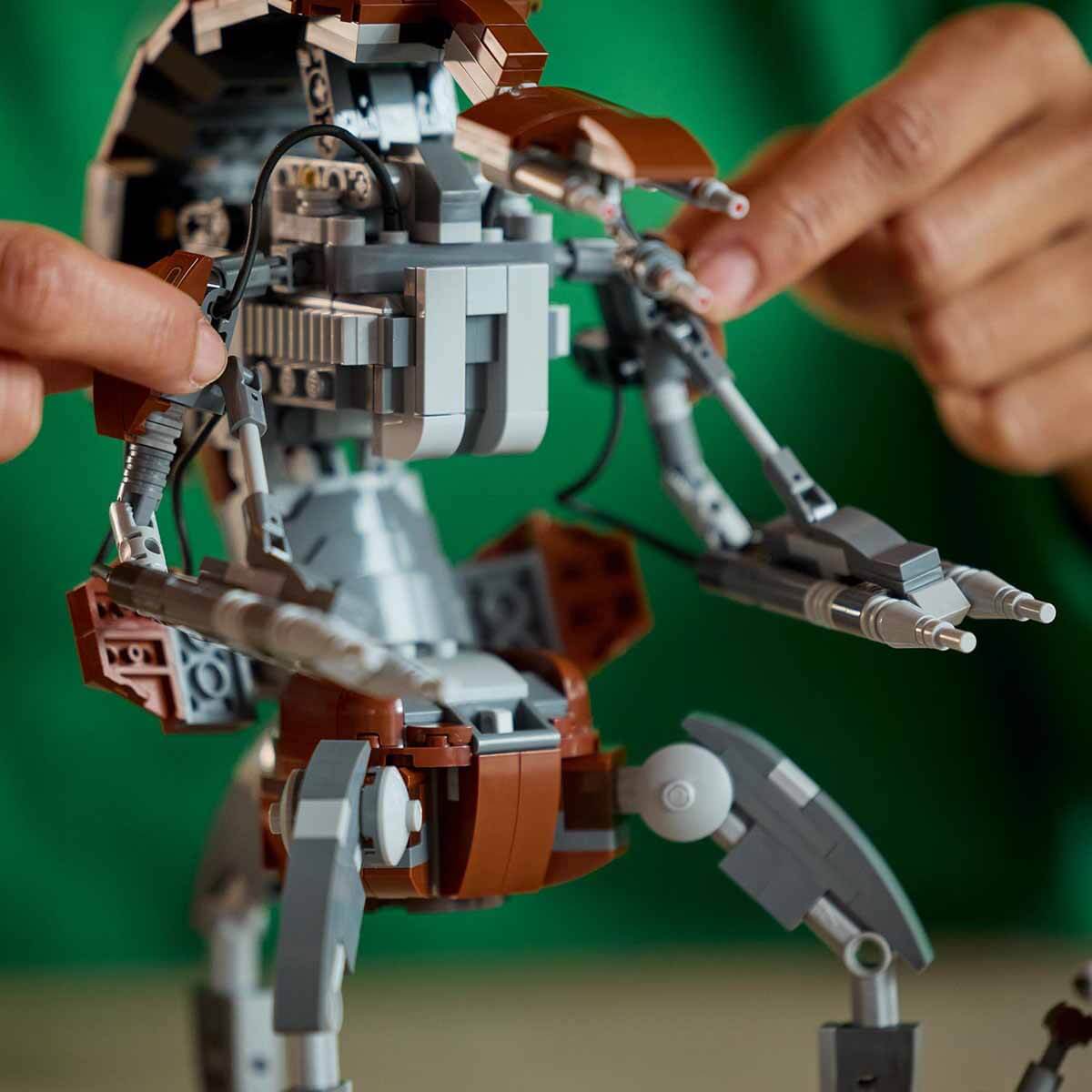 undefined - 2d777_LEGO_Star_Wars_Droideka_75381.jpg