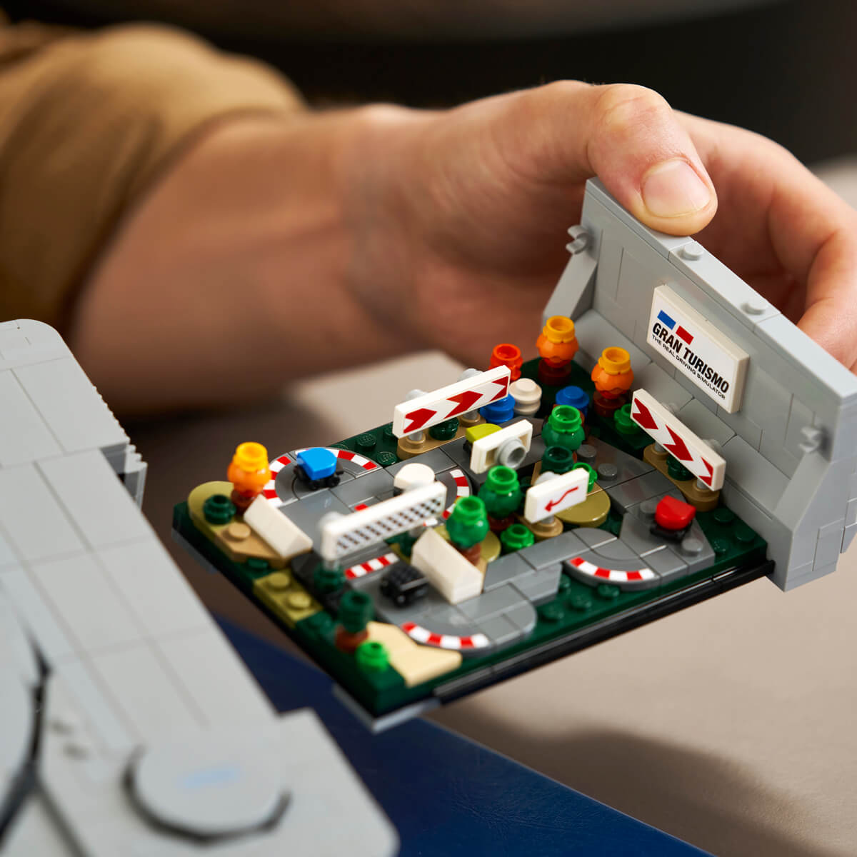 undefined - 2da35_LEGO_PlayStation_72306.jpg