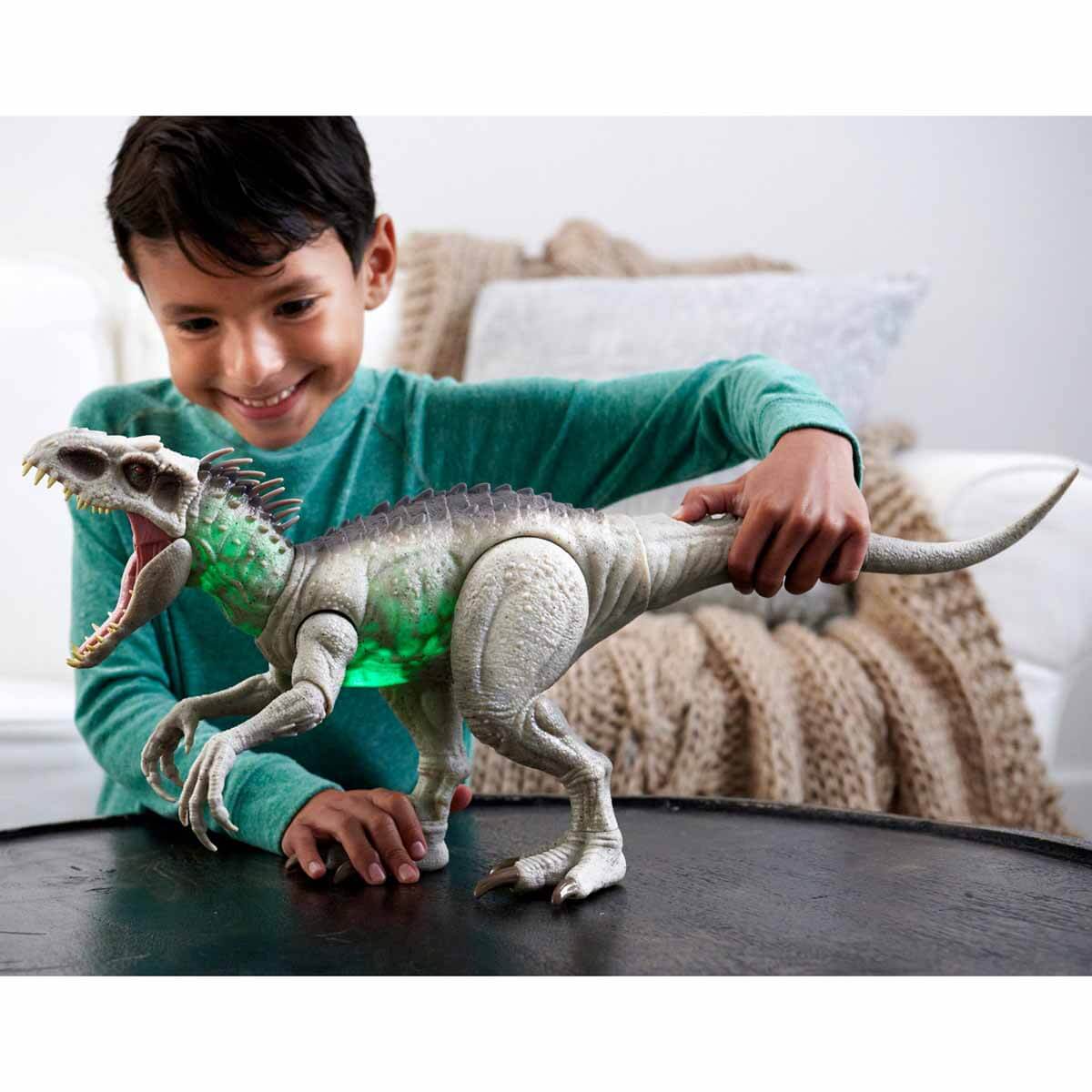 undefined - 2e570_Jurassic_World_Kamuflaj_Indominus_Rex_Figuru_HNT63.jpg