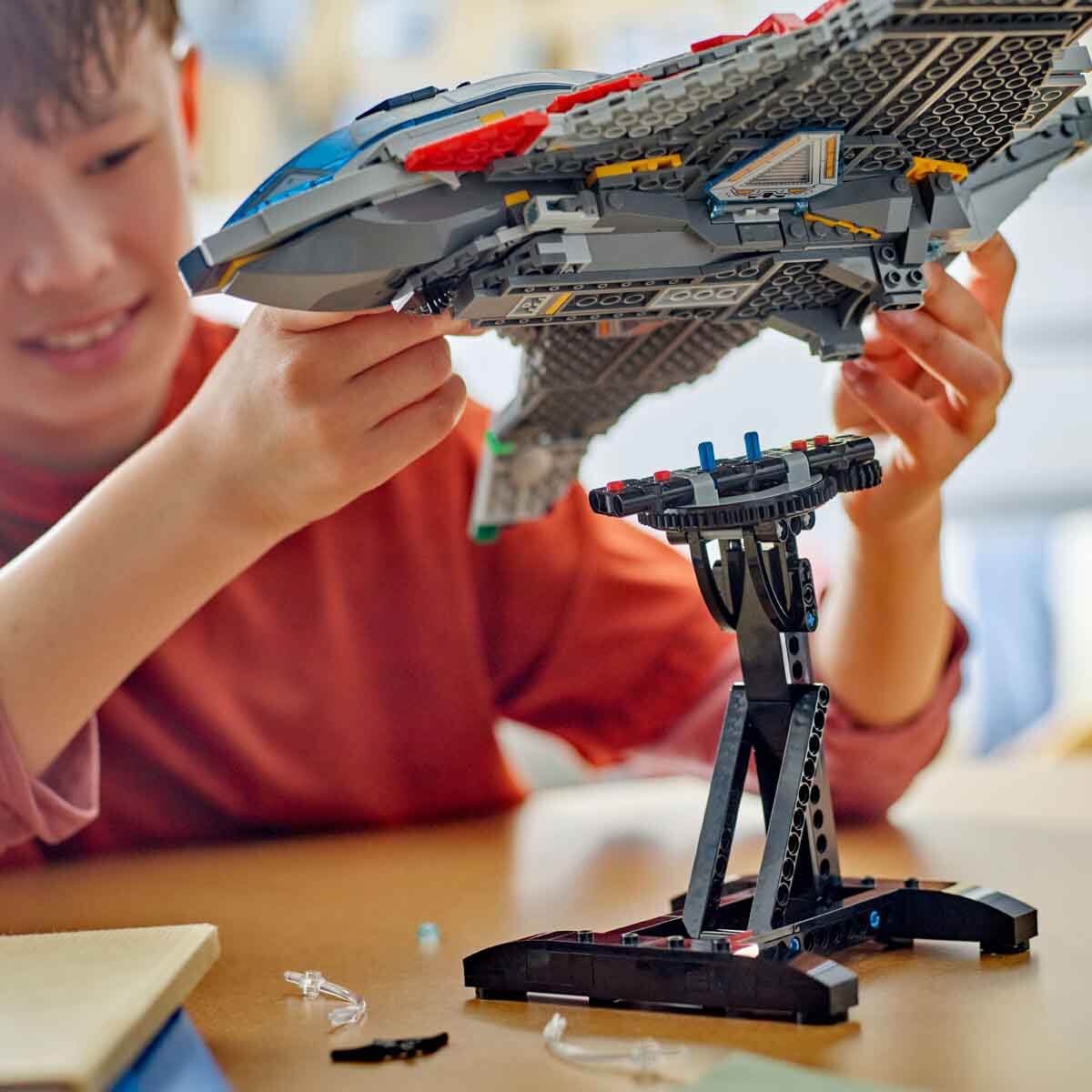 LEGO ǀ Marvel Avengers: Ultron Çağı Quinjet, 76325 - 12 Yaş ve
