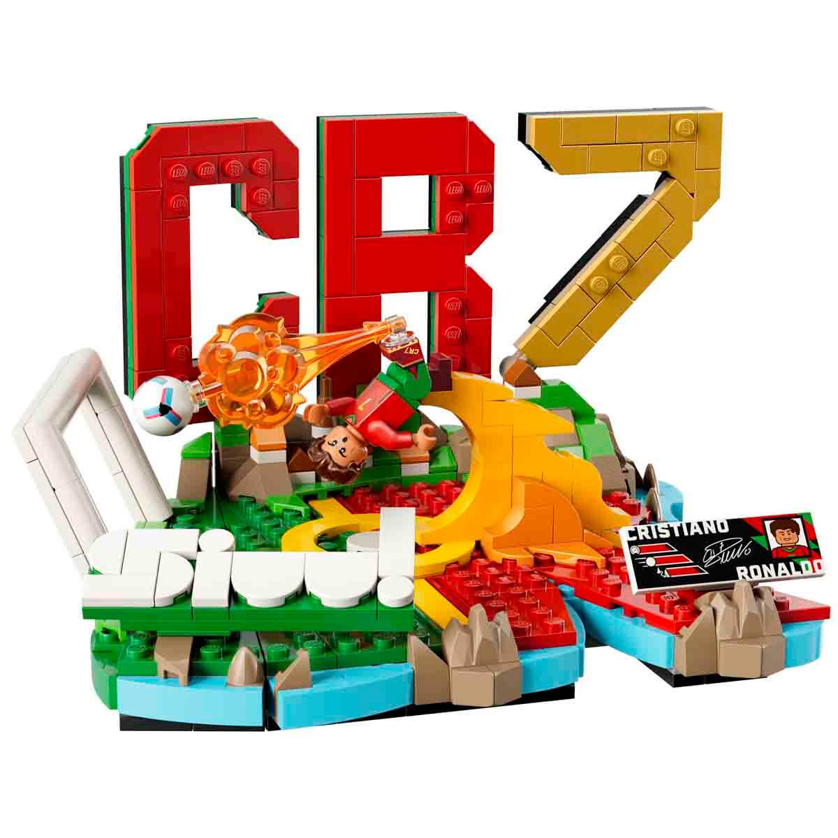 undefined - 327c2_LEGO_Editions_Cristiano_Ronaldo_Unutulmaz_Futbol_A.jpg