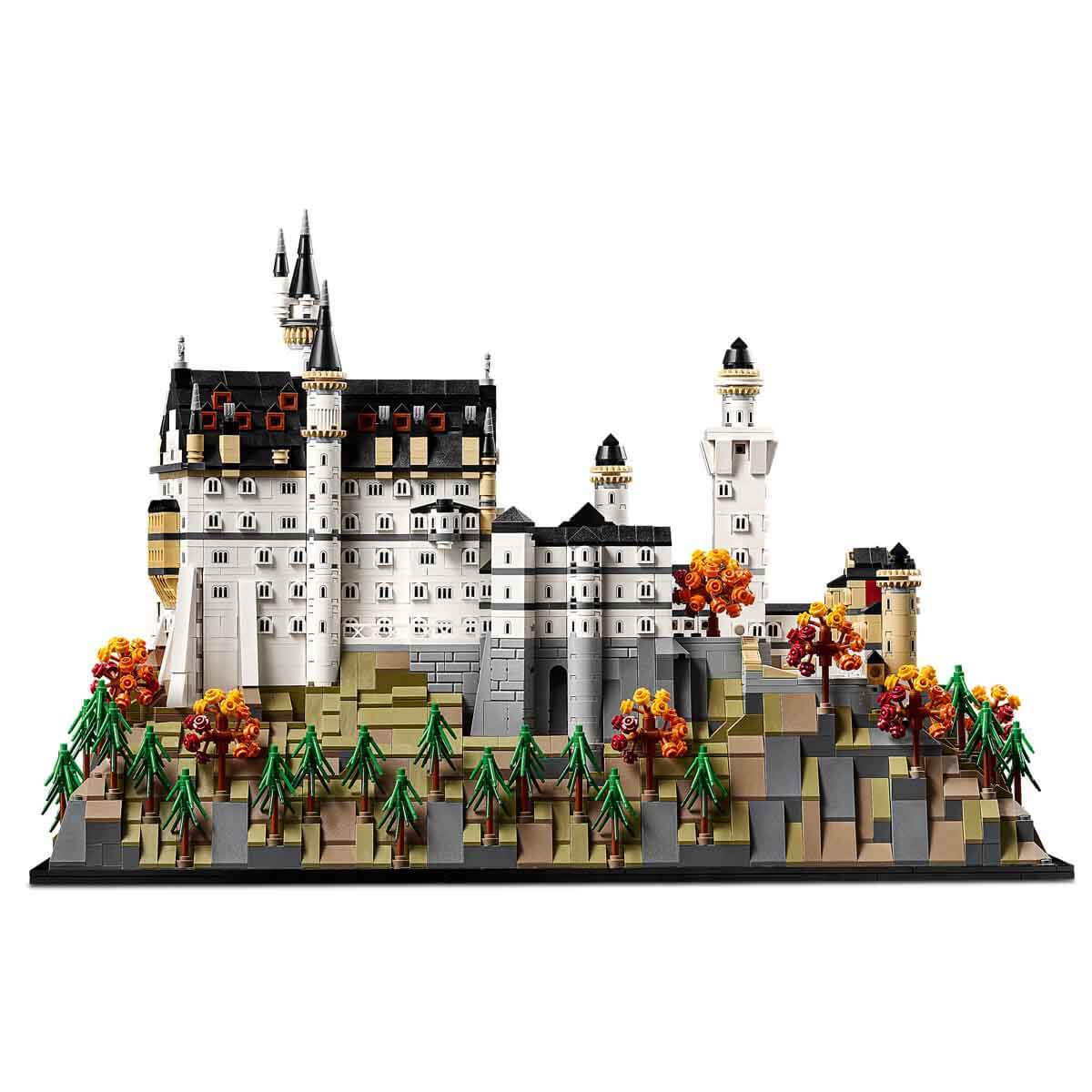 undefined - 37315_LEGO_Architecture_Neuschwanstein_Satosu_21063_.jpg