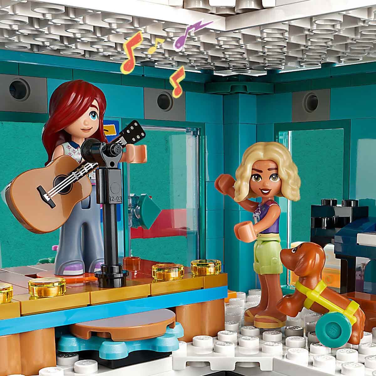 undefined - 37710_LEGO_Friends_Heartlake_City_Toplum_Merkezi_41748.jpg