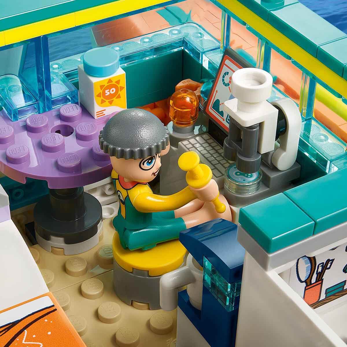 undefined - 38a1b_LEGO_Friends_Deniz_Kurtarma_Teknesi_41734.jpg