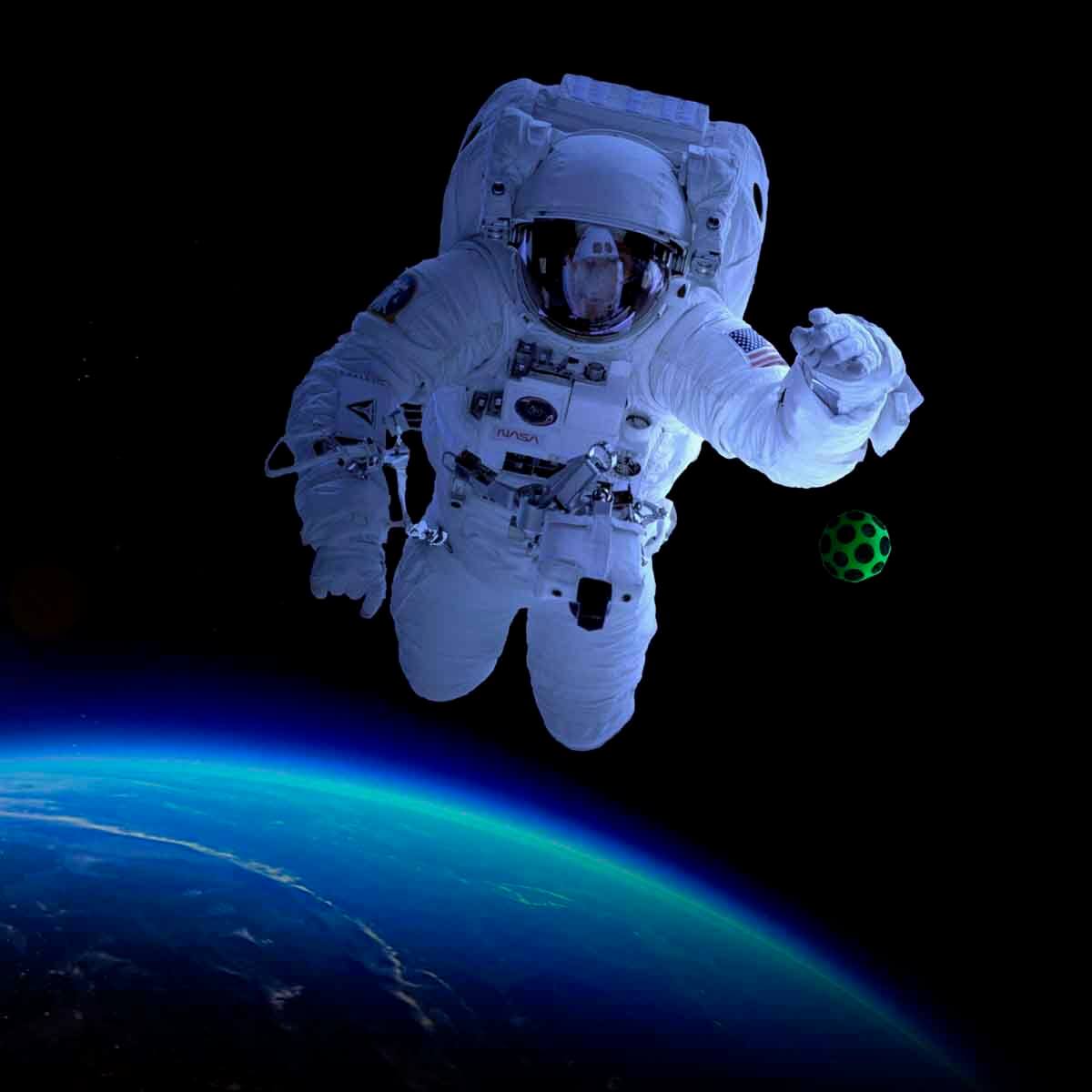 undefined - 3a4af_Waboba_Moon_Ball.jpg