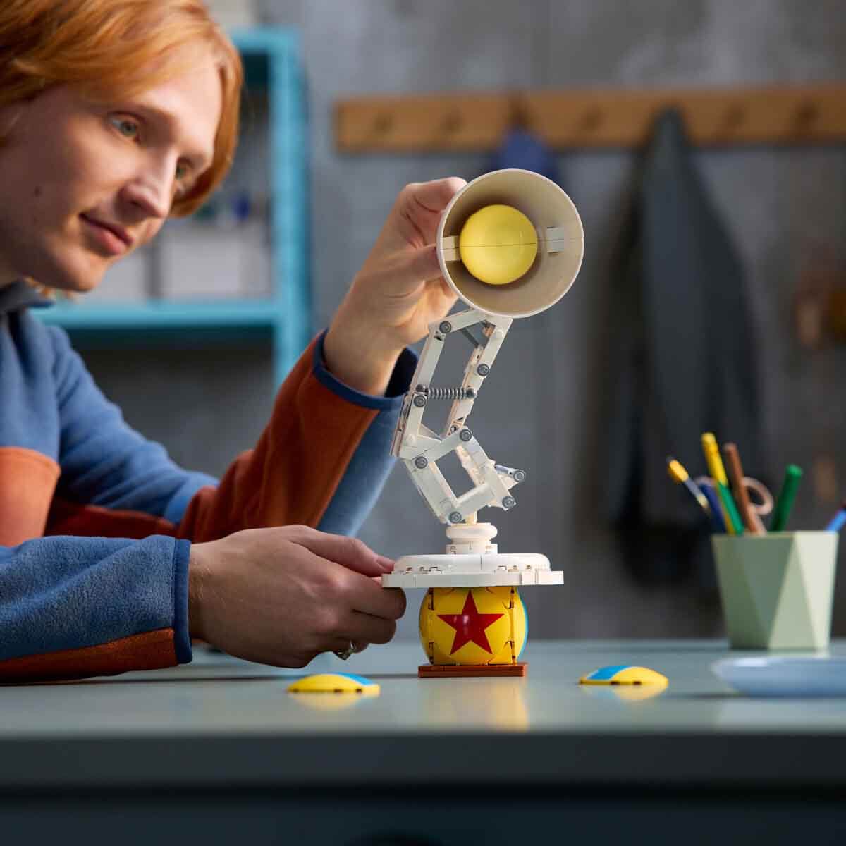 undefined - 3b925_LEGO_Ideas_Disney_Pixar_Luxo_Jr_21357_.jpg