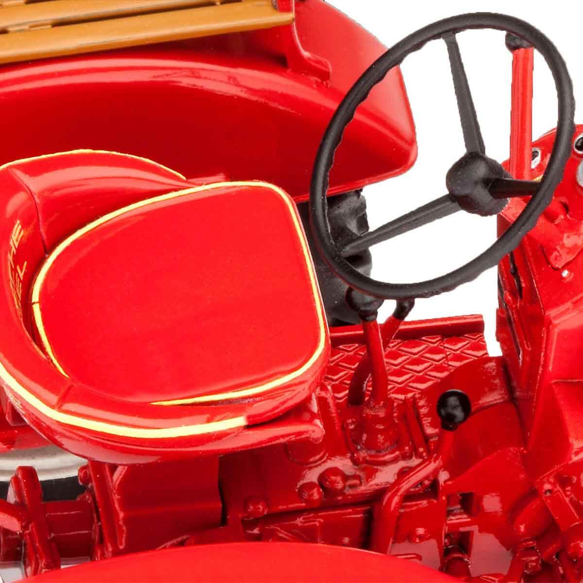 undefined - 3c3c3_Revell_1_24_Porsche_Diesel_Junior_108_VBA67823.jpg