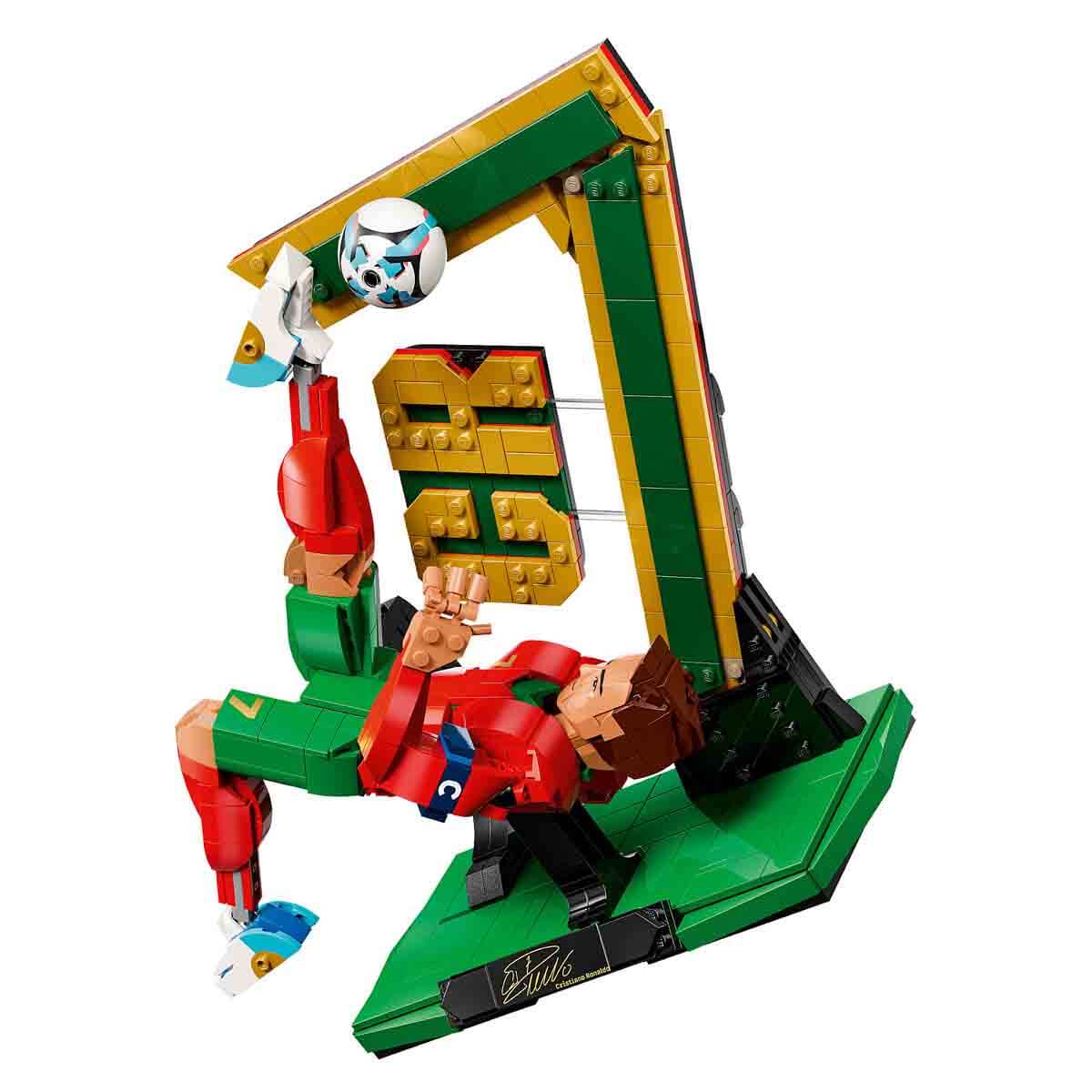 undefined - 3daaf_LEGO_Editions_Cristiano_Ronaldo_Futbol_Efsanesi_43.jpg
