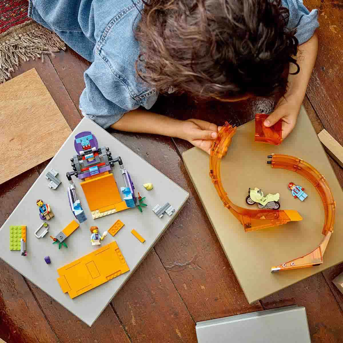 undefined - 3de48_LEGO_City_Sempanze_Yumrugu_Gosteri_Cemberi_60338.jpg