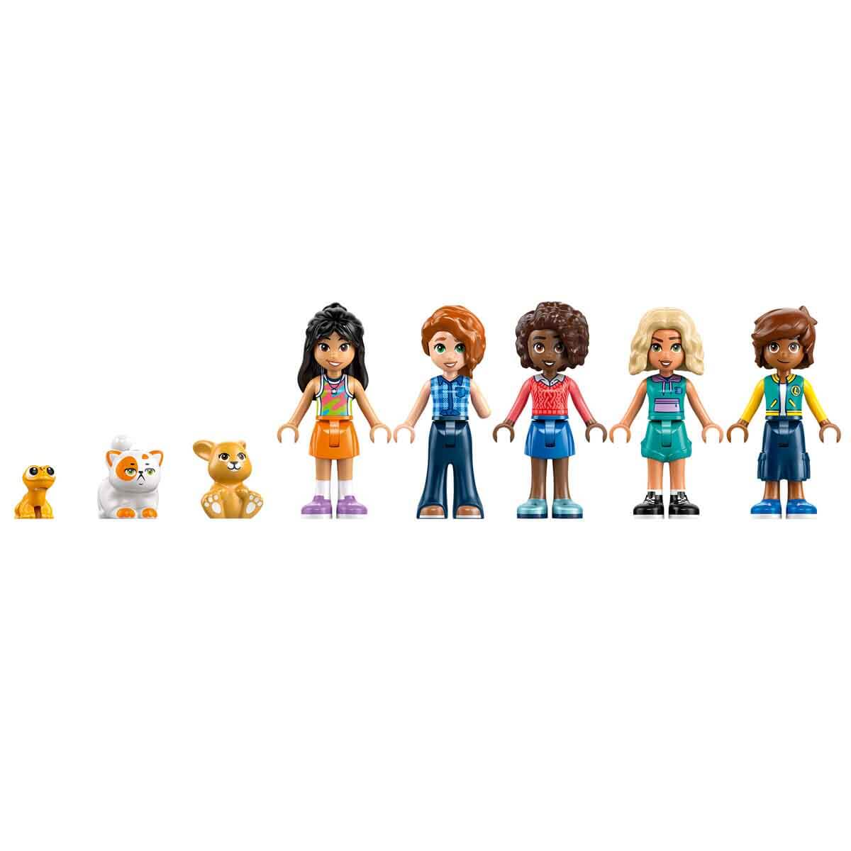 undefined - 3de81_LEGO_Friends_Heartlake_Sehri_Friends_Kulup_Evi_426.jpg