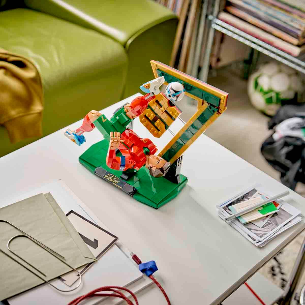 undefined - 3e147_LEGO_Editions_Cristiano_Ronaldo_Futbol_Efsanesi_43.jpg