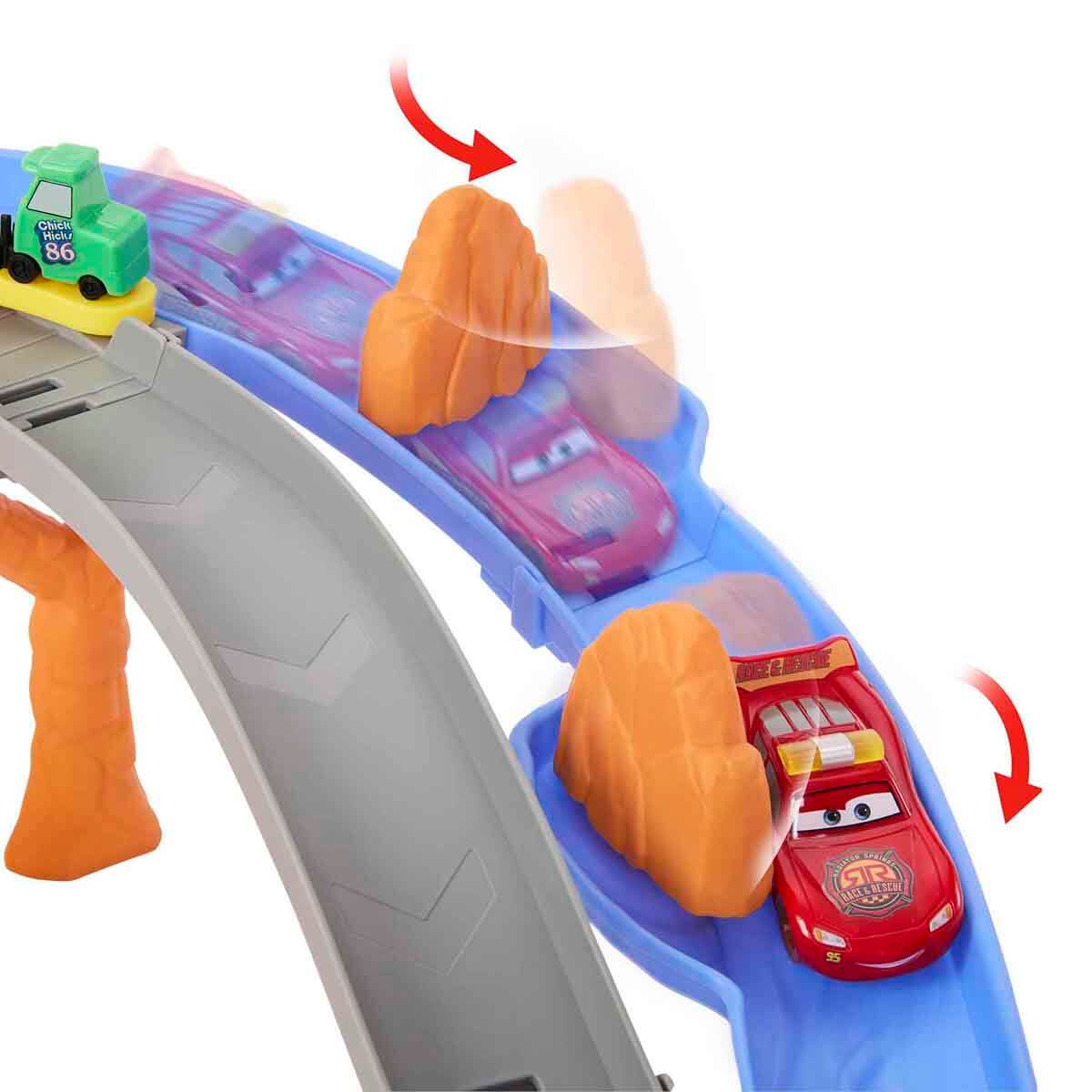 Disney Pixar Cars Radiator Springs Yarış ve Kurtarma Pisti Oyun