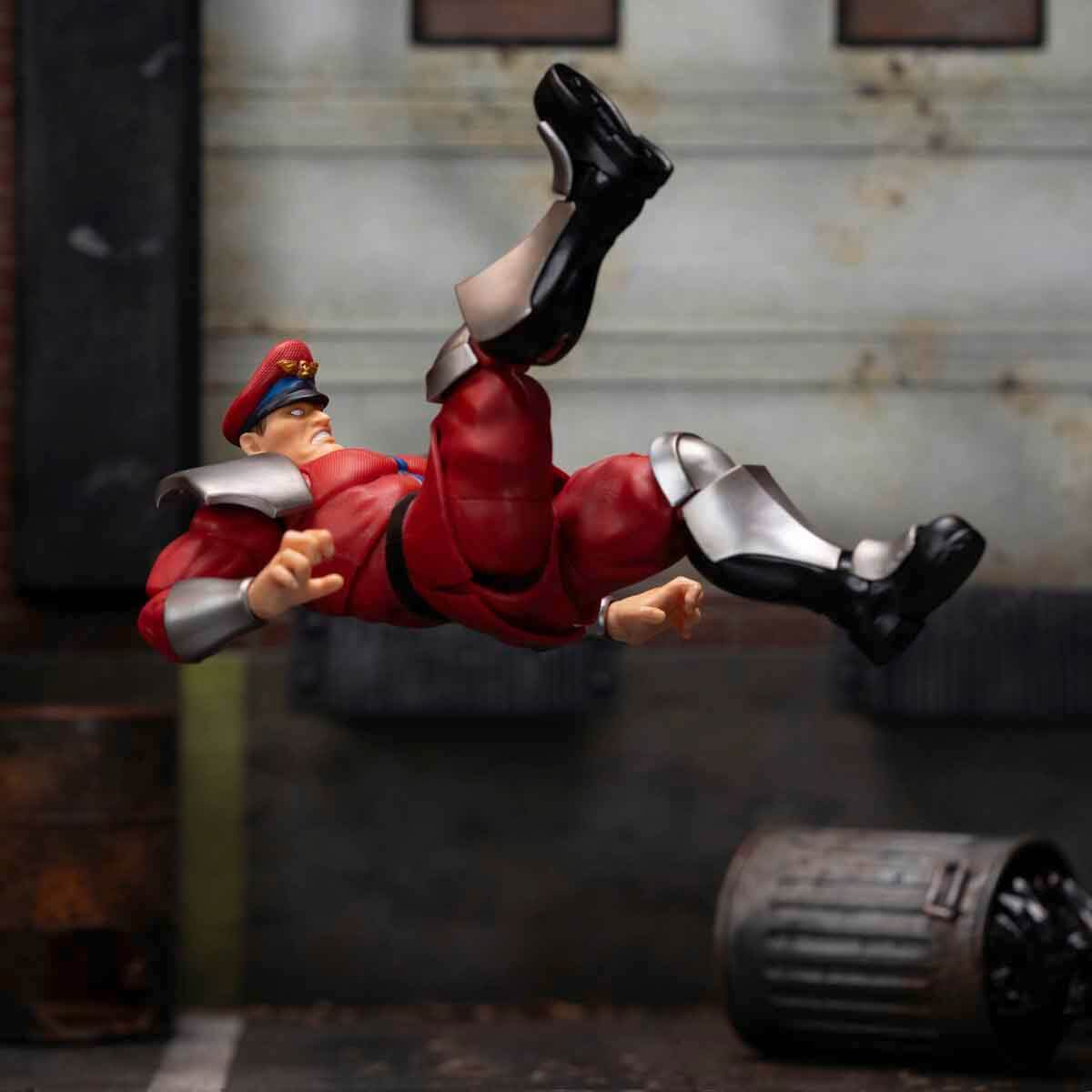 undefined - 3e730_Street_Fighter_II_M_Bison_Eklemli_Figur.jpg