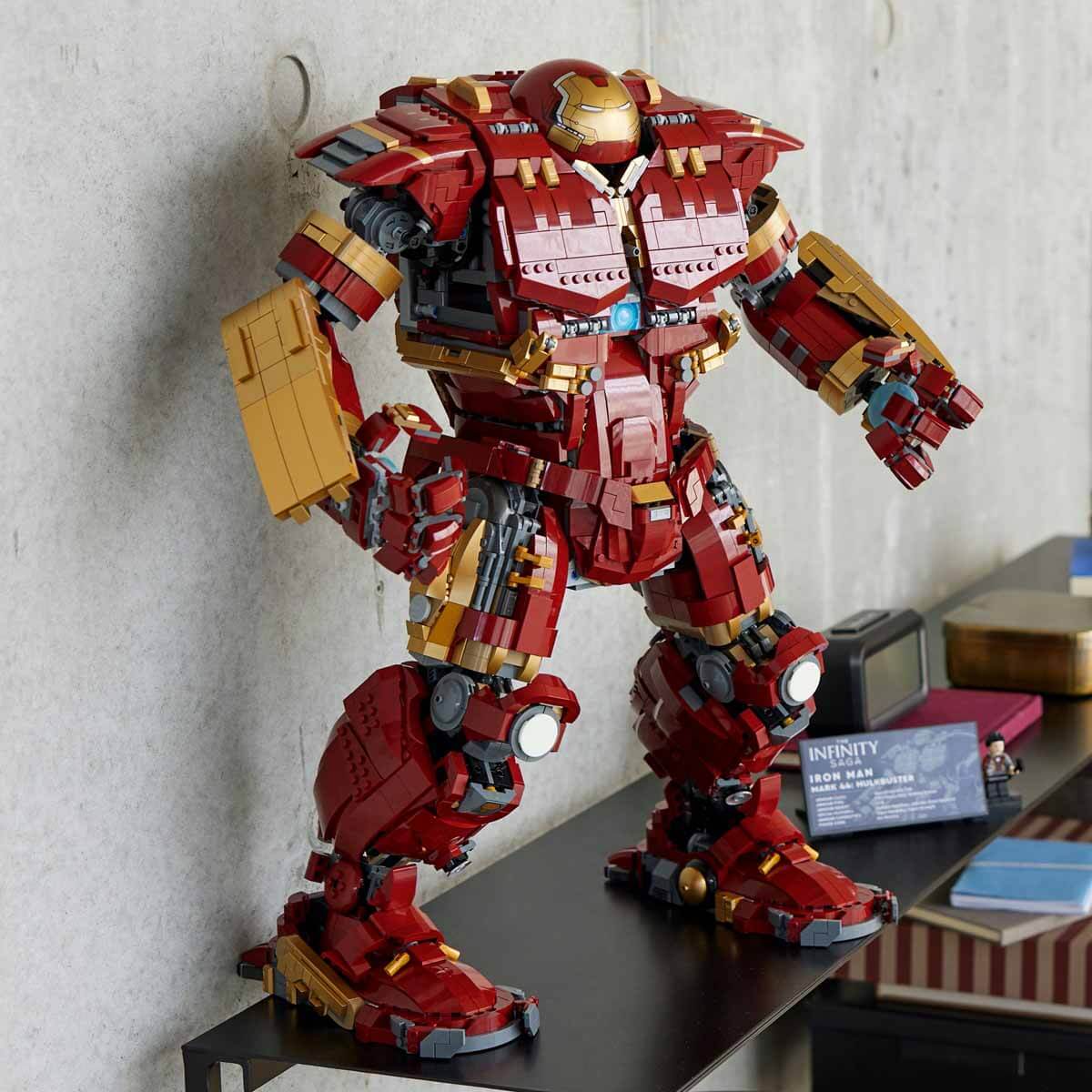 undefined - 3e8cb_LEGO_Marvel_Hulkbuster_76210_.jpg