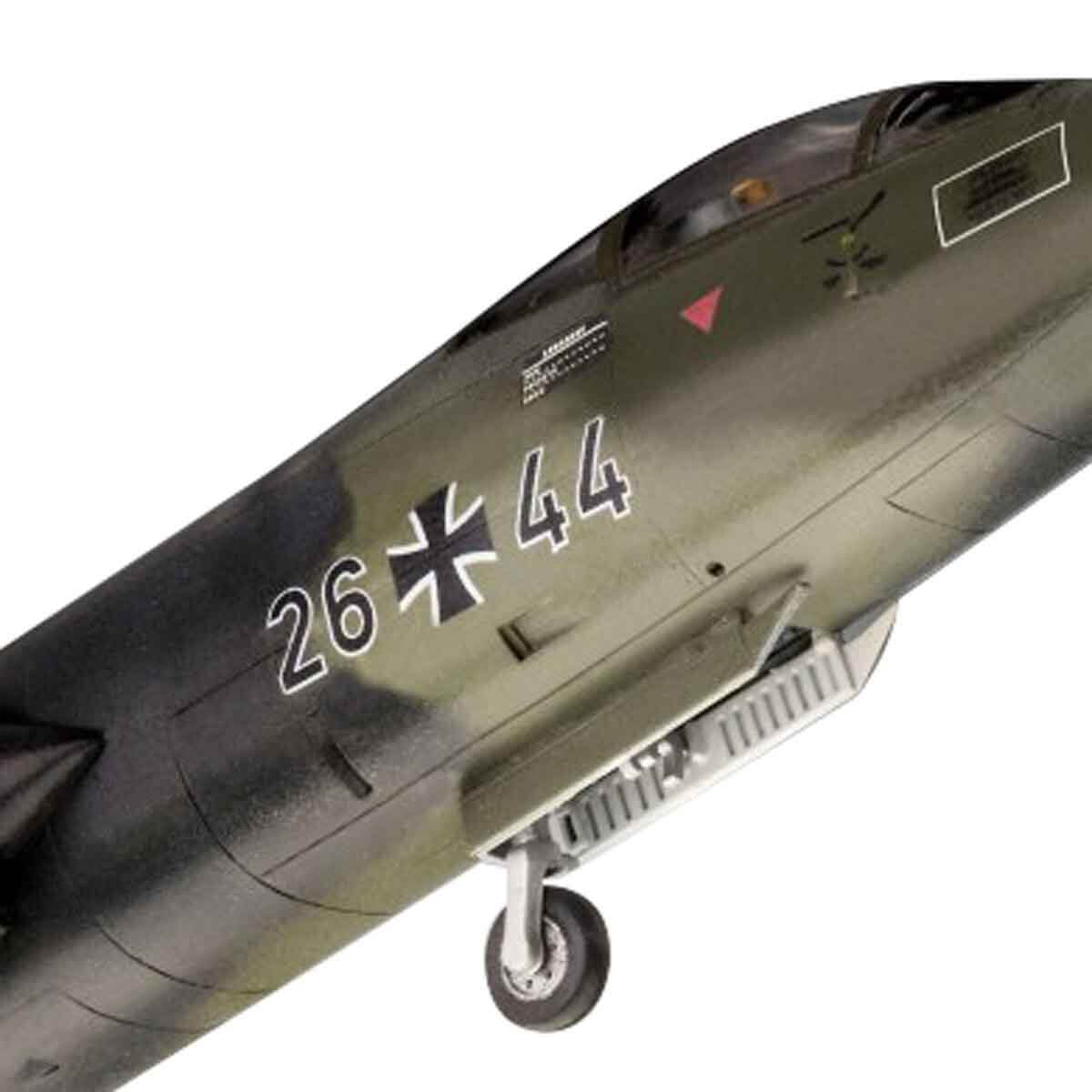 undefined - 3f4c7_Revell_1_72_F_104G_Starfighter_VSU03904.jpg