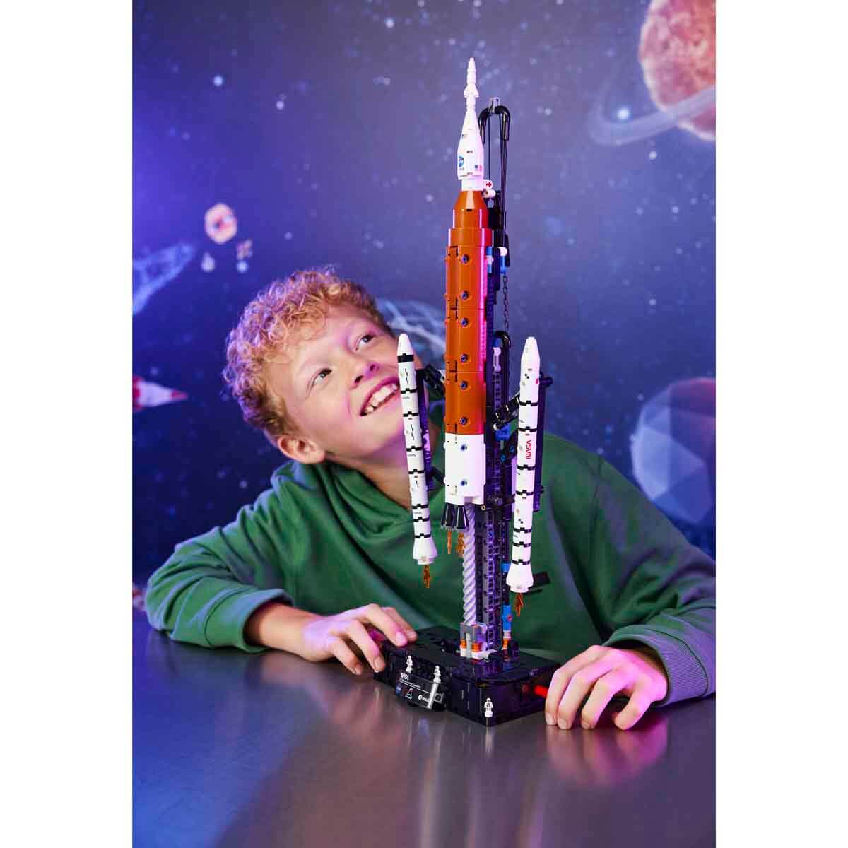 undefined - 4037b_LEGO_Technic_NASA_Artemis_Uzay_Firlatma_Sistemi_Ro.jpg
