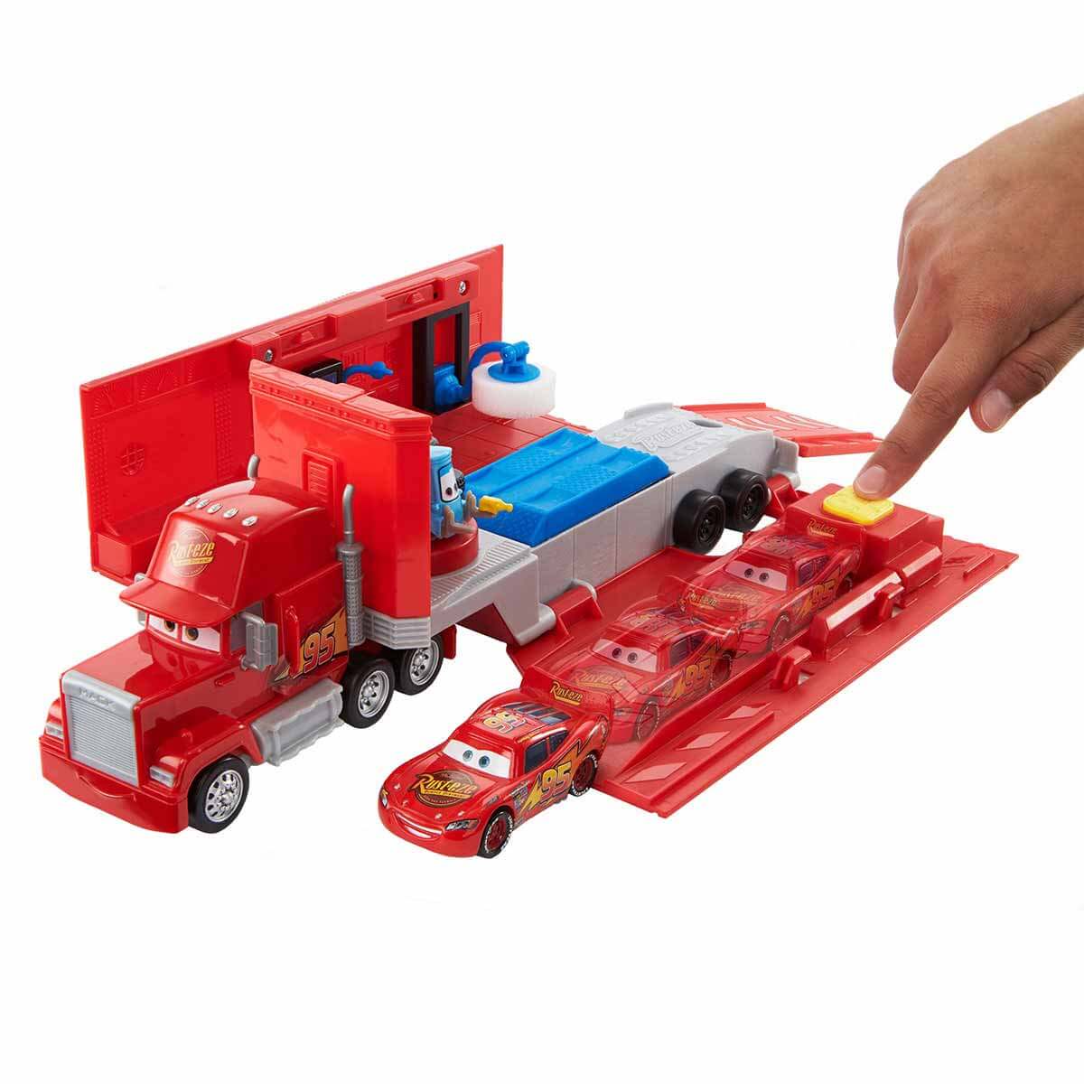 undefined - 40834_Disney_Pixar_Cars_Donusturulebilir_Mack_Oyun_Seti_.jpg