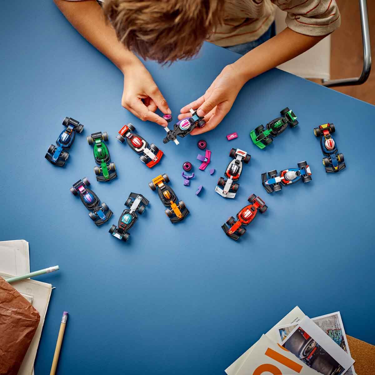 undefined - 413ac_LEGO_F1_Koleksiyonluk_Yaris_Arabalari_71049_.jpg
