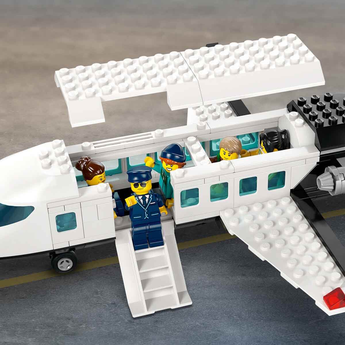 undefined - 418ee_LEGO_City_Havaalani_ve_Ucak_60502_.jpg