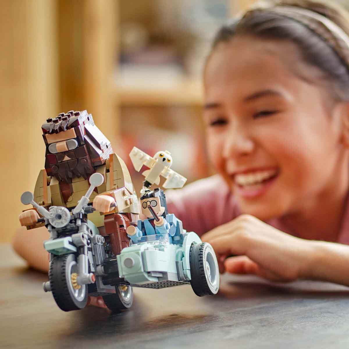 LEGO Harry Potter Hagrid ve Harry'nin Motosiklet Yolculuğu 76443