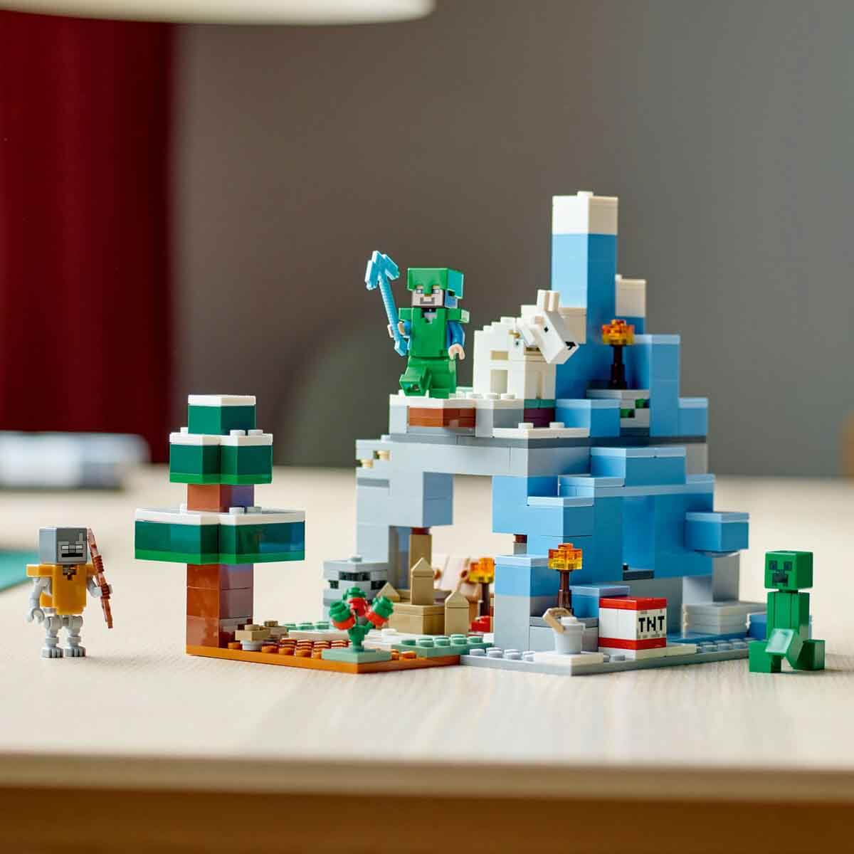 undefined - 4495c_LEGO_Minecraft_Donmus_Tepeler_21243.jpg