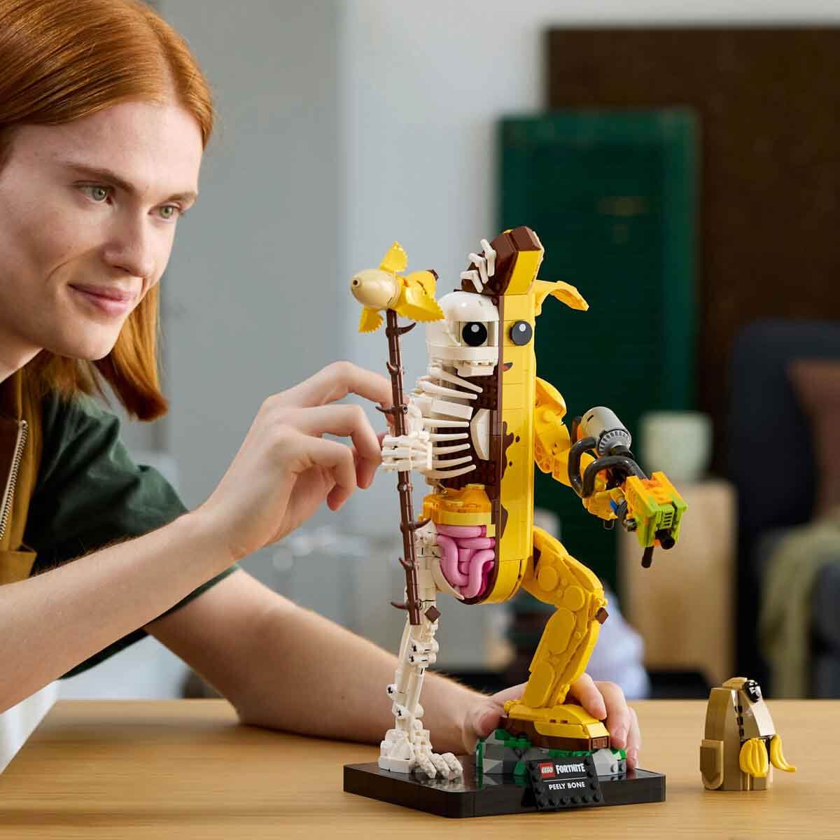 undefined - 4623e_LEGO_Fortnite_Muzafpert_77072_.jpg
