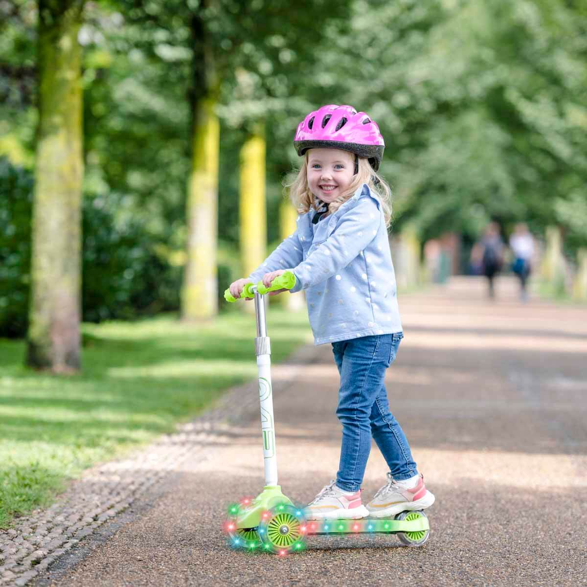 undefined - 475d7_Evo_3_Tekerlekli_Moven_Groove_Isikli_Yesil_Scooter.jpg
