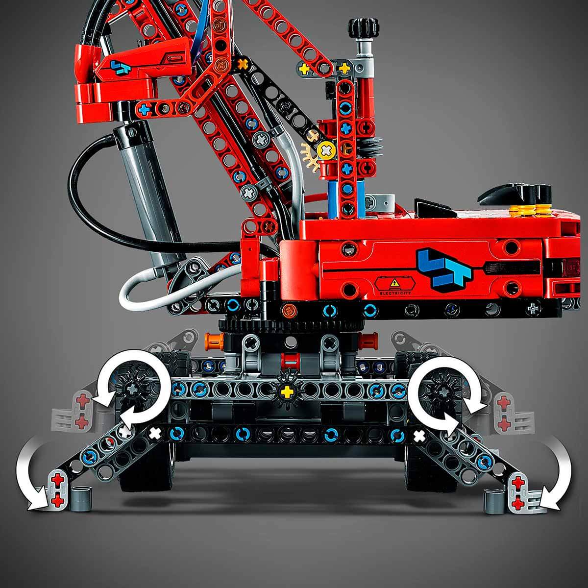 undefined - 47b30_LEGO_Technic_Malzeme_Ellecleyici_42144.jpg
