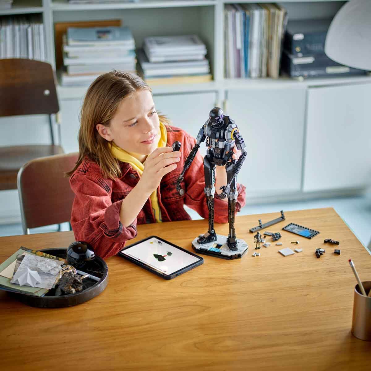 undefined - 47bc6_LEGO_Star_Wars_Andor_K-2SO_Guvenlik_Droidi_75434_.jpg