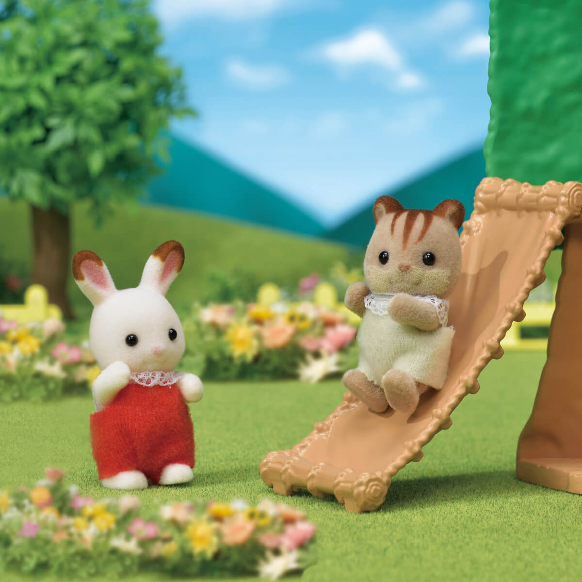 undefined - 47e67_Sylvanian_Families_Bebek_Agac_Evi.jpg