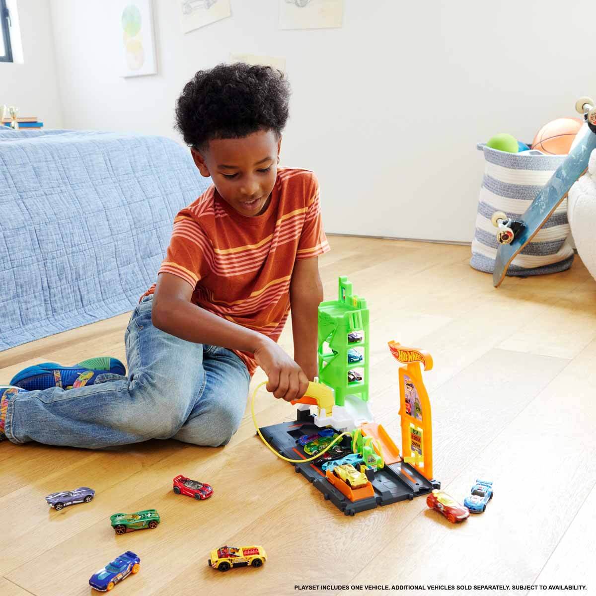 undefined - 49276_Hot_Wheels_Elektrikli_Arac_Sarj_Istasyonu_Oyun_Set.jpg
