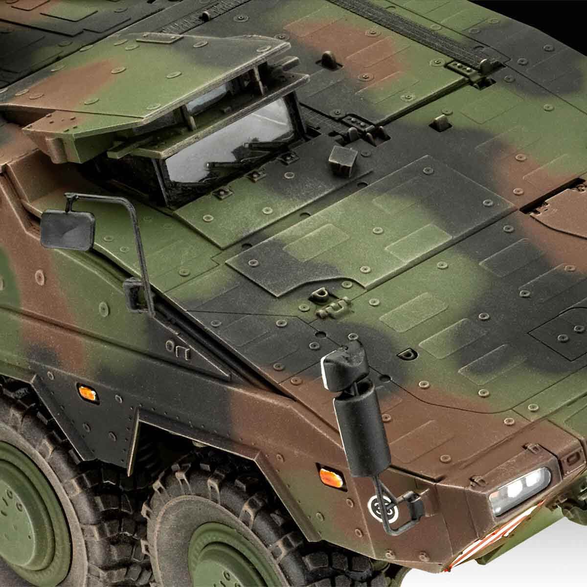 undefined - 49479_Revell_135_GTK_Boxer_GTFz_VSO03343.jpg